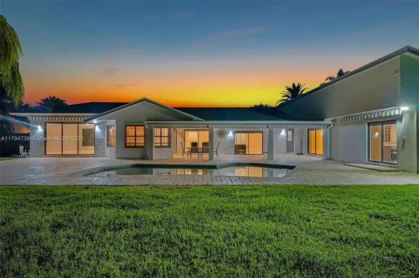 13625 SW 104th Ct, Miami, FL 33176