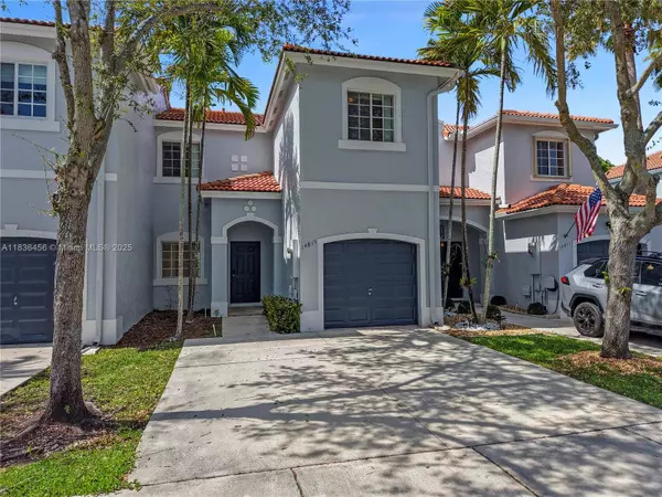 14815 SW 9th Ln, Miami, FL 33194