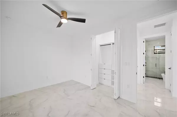 2424 NE 24 AVE, Cape Coral, FL 33909