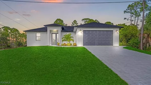 Modern Moon Model new construction home for sale in Cape Coral FL – front elevation.