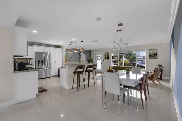 1815 SW 85th Ct, Miami, FL 33155