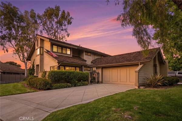 49 Pinewood #25, Irvine, CA 92604