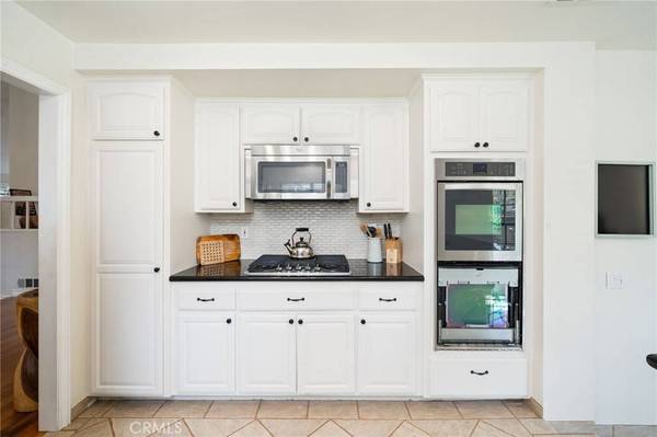 49 Pinewood #25, Irvine, CA 92604