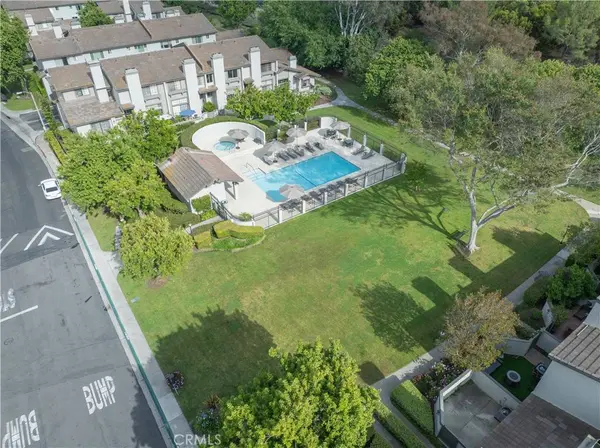 2 Evening Breeze, Irvine, CA 92603