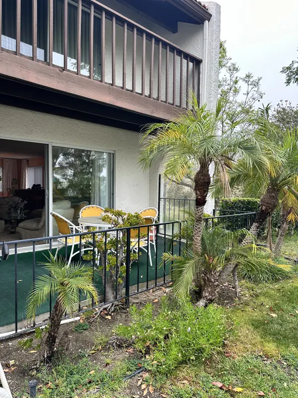 9350 Via Monique, Burbank, CA 91504-1308