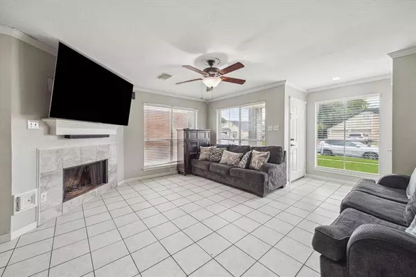 3658 Villa Glen DR, Houston, TX 77088