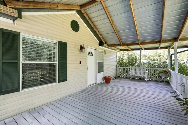 5442 Woodland DR, Orange, TX 77632