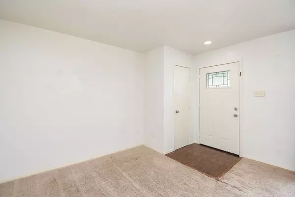 4251 Young ST, Pasadena, TX 77504