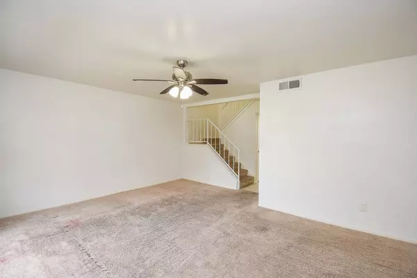 4251 Young ST, Pasadena, TX 77504