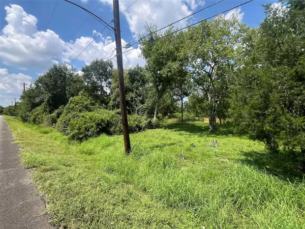 0 W Shreck AVE, Baytown, TX 77520