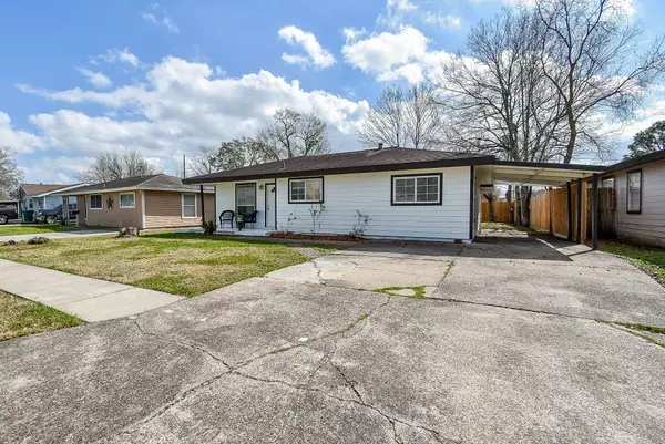 2708 Morningside LN, Pasadena, TX 77506