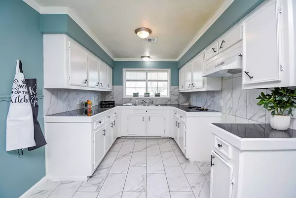 2708 Morningside LN, Pasadena, TX 77506