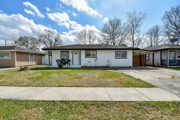 2708 Morningside LN, Pasadena, TX 77506