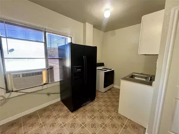 2705 Lorraine ST #8, Houston, TX 77026