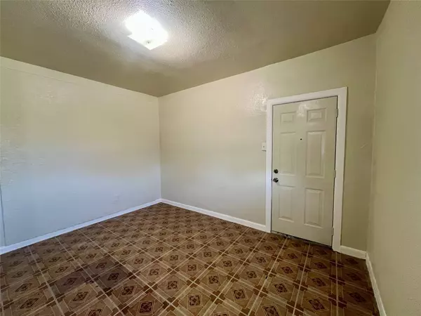 2705 Lorraine ST #8, Houston, TX 77026