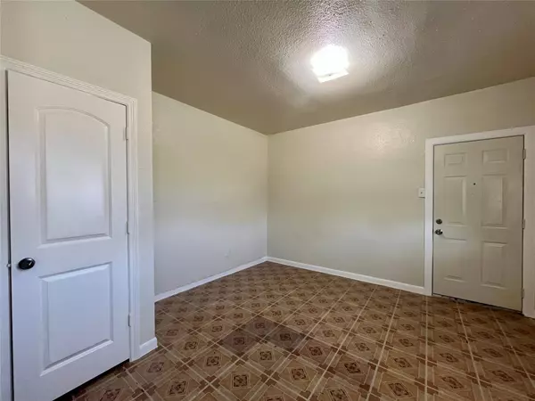 2705 Lorraine ST #8, Houston, TX 77026