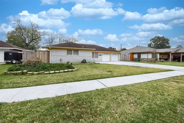 731 Dunwick LN, Pasadena, TX 77502