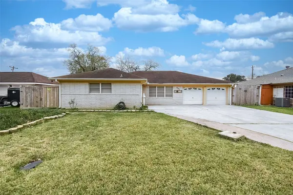731 Dunwick LN, Pasadena, TX 77502