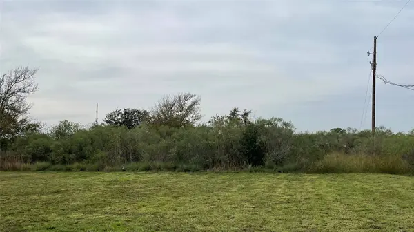 0 Bastrop ST, Angleton, TX 77515