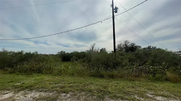 0 Bastrop ST, Angleton, TX 77515