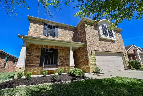 8207 Running Brook LN, Richmond, TX 77469