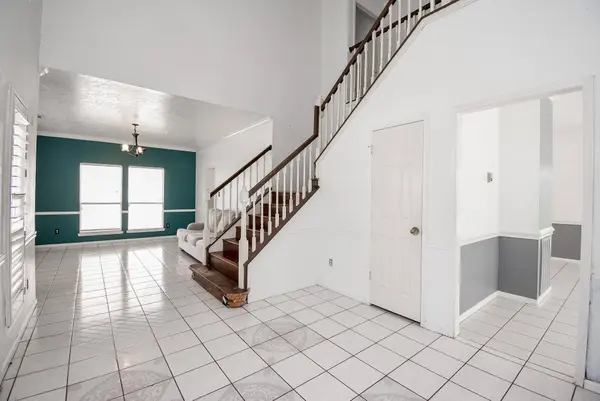 4311 Glen Avon DR, Pasadena, TX 77505