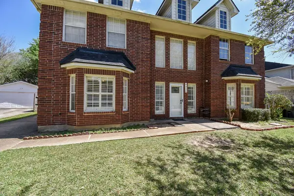 4311 Glen Avon DR, Pasadena, TX 77505