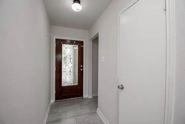 9527 Kingsvalley ST, Houston, TX 77075