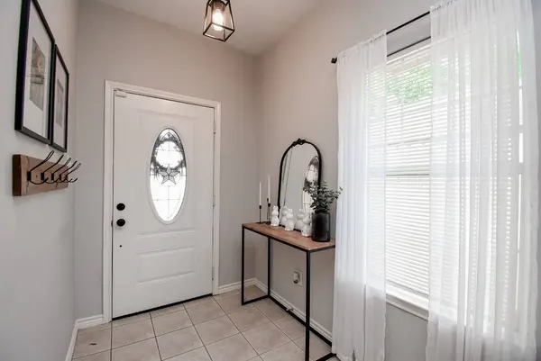 1909 W Texas AVE, Baytown, TX 77520