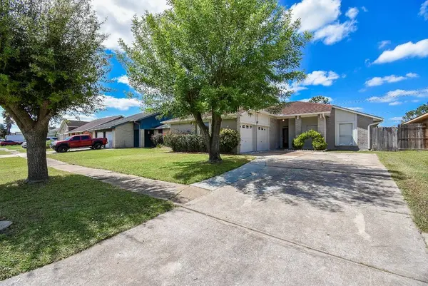 9527 Kingsvalley ST, Houston, TX 77075