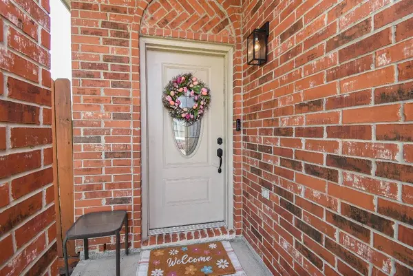 1909 W Texas AVE, Baytown, TX 77520