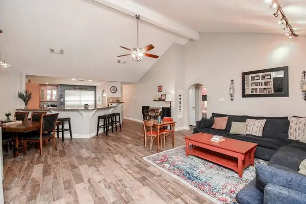 10139 Rustic Rock RD, La Porte, TX 77571