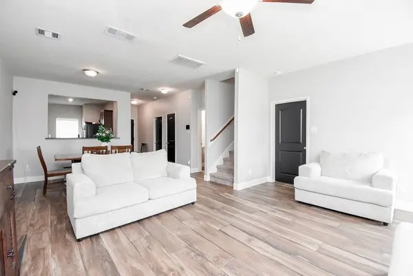 12213 Midship LN, Texas City, UT 77568