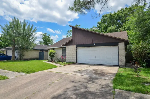 10418 Sagestar LN, Houston, TX 77089