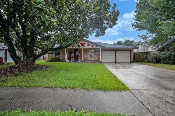 355 Skywood DR, Houston, TX 77090