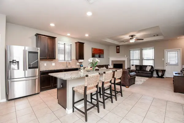 8207 Running Brook LN, Richmond, TX 77469