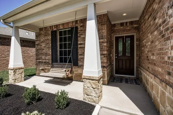 8207 Running Brook LN, Richmond, TX 77469