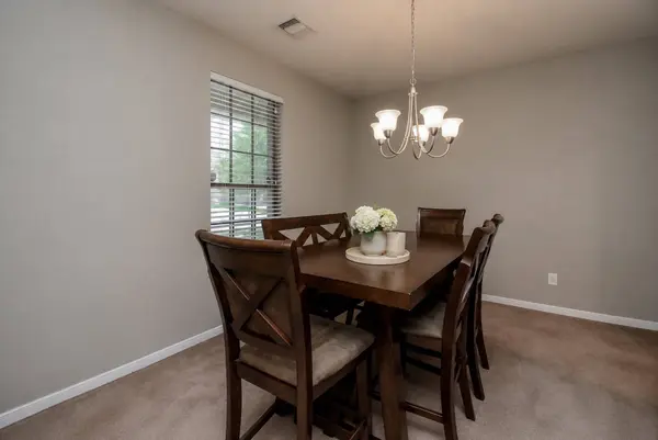 8207 Running Brook LN, Richmond, TX 77469