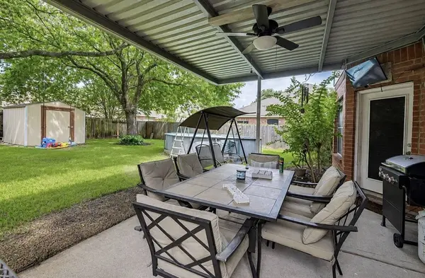 19119 Poplar Trails LN, Tomball, TX 77375