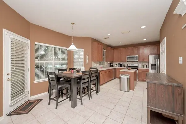 19119 Poplar Trails LN, Tomball, TX 77375