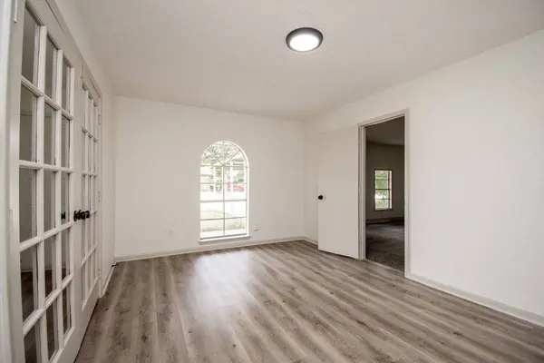729 Arbor DR, Deer Park, TX 77536