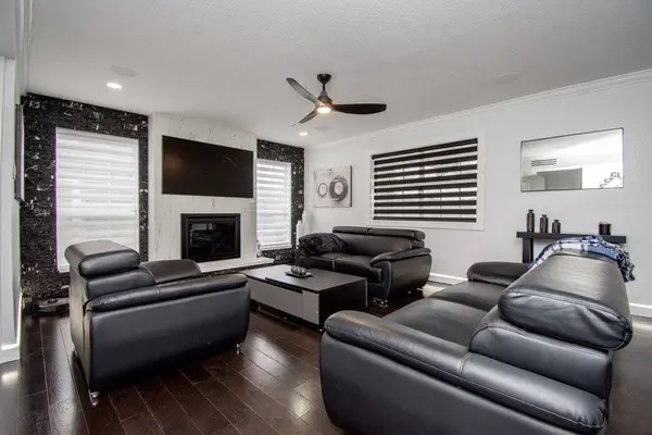 10551 Kirkgreen DR, Houston, TX 77089