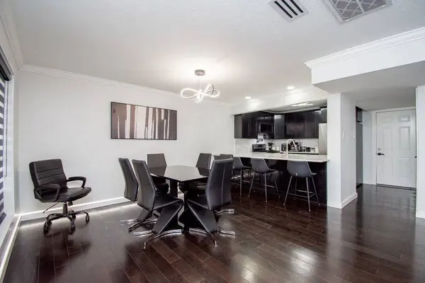 10551 Kirkgreen DR, Houston, TX 77089