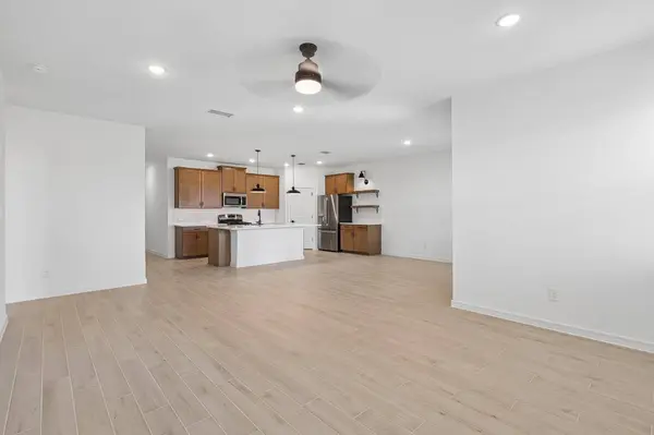 551 Day Station DR, Dayton, TX 77535