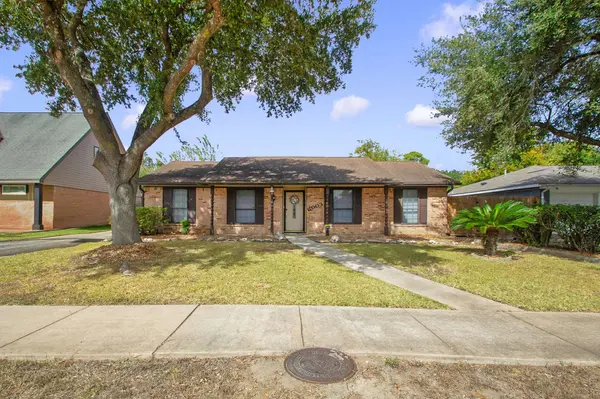 11003 Sageorchard LN, Houston, TX 77089
