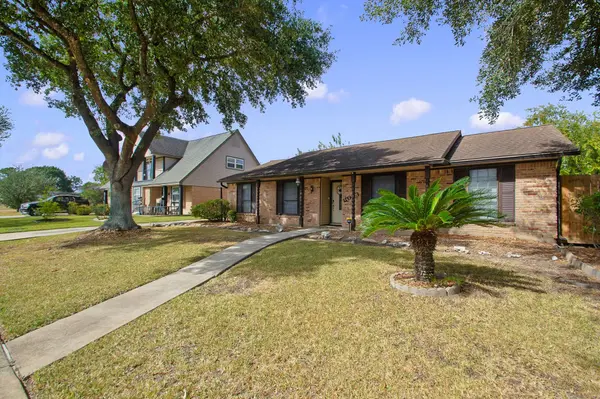 11003 Sageorchard LN, Houston, TX 77089