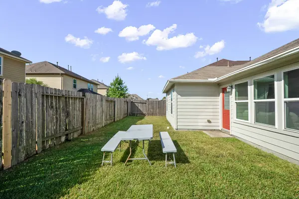 12510 Greencanyon DR, Houston, TX 77044