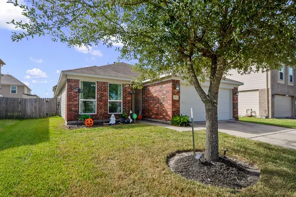 12510 Greencanyon DR, Houston, TX 77044
