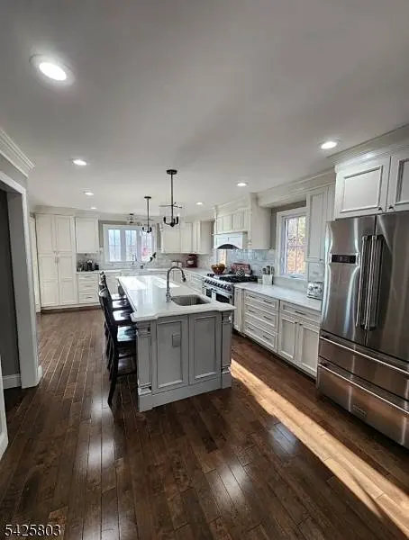 8 Danielle Dr, Liberty Twp., NJ 07838