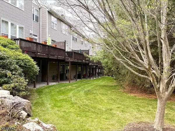 15 Aspen Ct, Hardyston Twp., NJ 07419